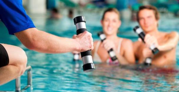 Vandens aerobika lipoedemai